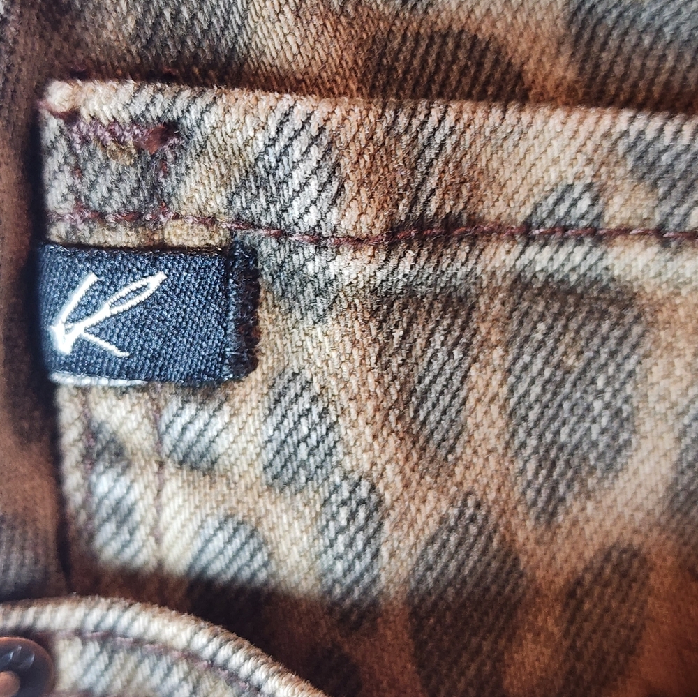 KanCan High Rise Leopard Jeans - Picture 7 of 11